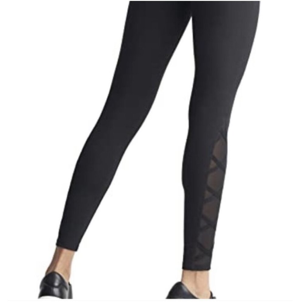 Yummie Black Stretch 7/8 Leggings